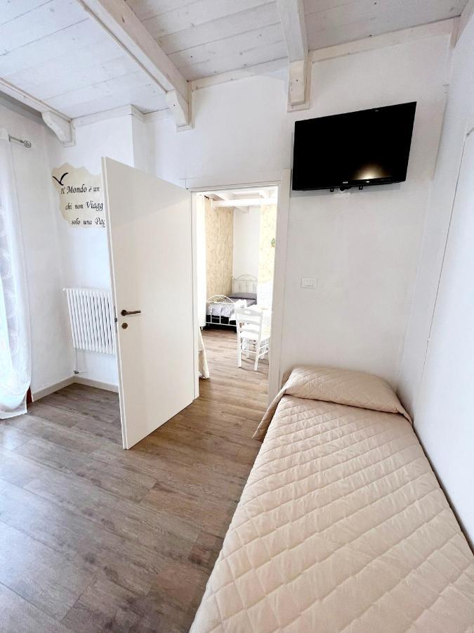 오스투니 Il Girasole B&B 외부 사진