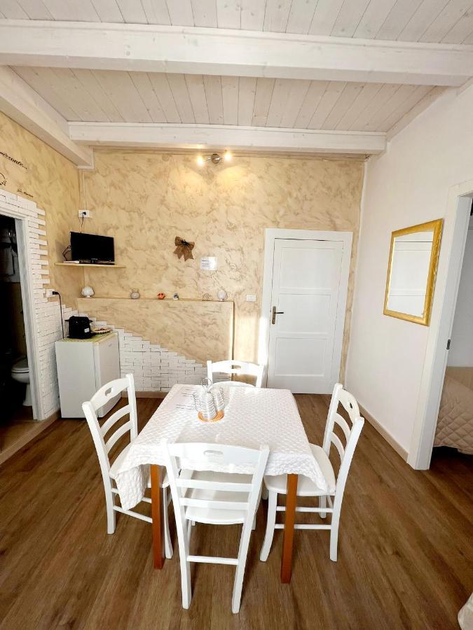 오스투니 Il Girasole B&B 외부 사진