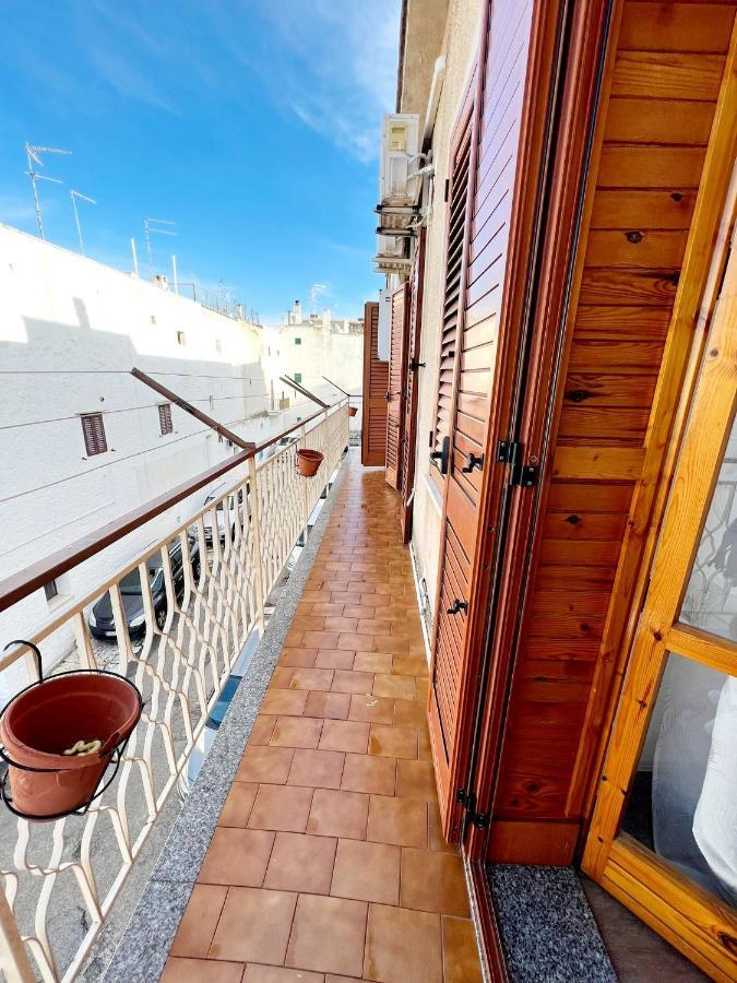 오스투니 Il Girasole B&B 외부 사진