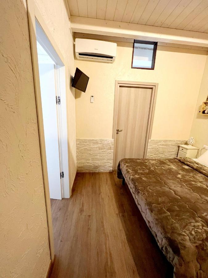 오스투니 Il Girasole B&B 외부 사진