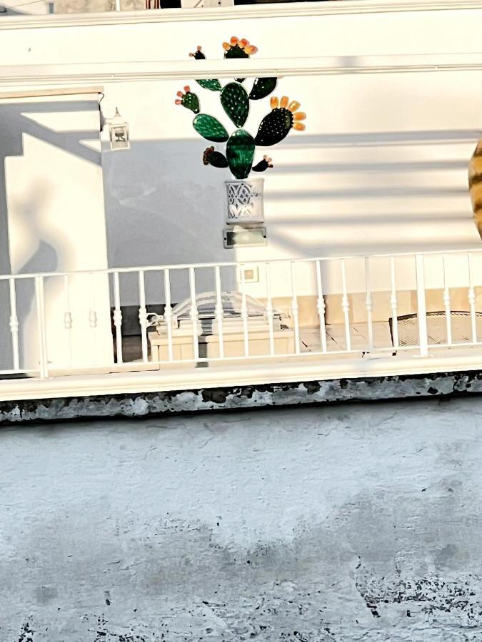 오스투니 Il Girasole B&B 외부 사진