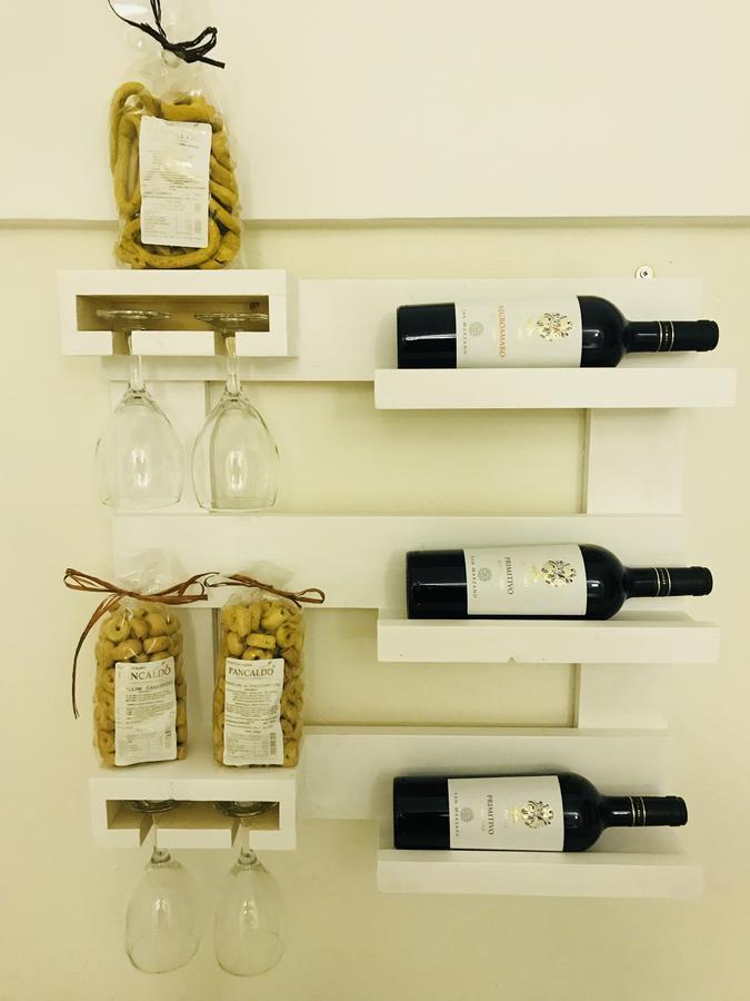 오스투니 Il Girasole B&B 외부 사진