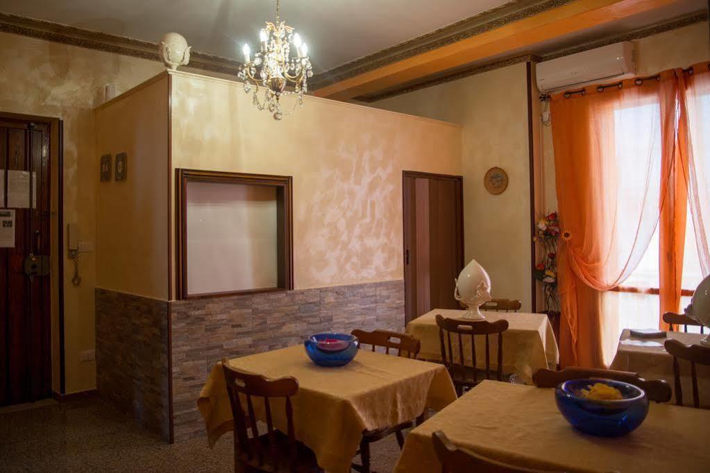 오스투니 Il Girasole B&B 외부 사진